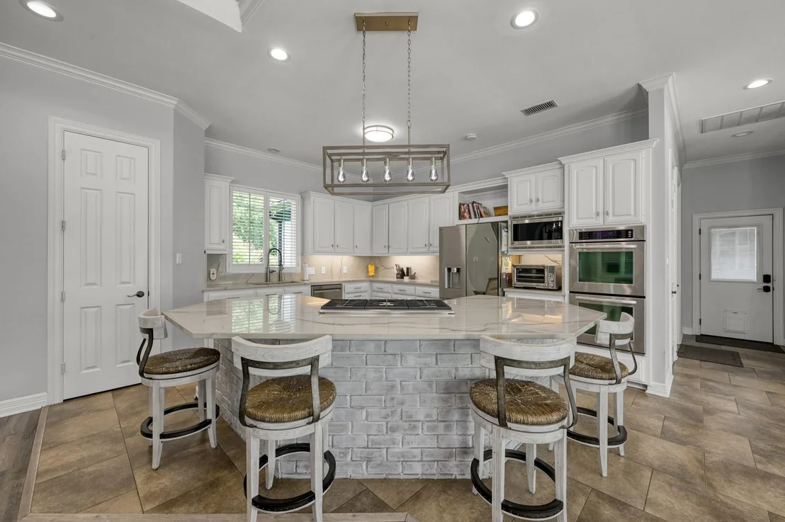 Photo of 15249 Saddlewood Drive