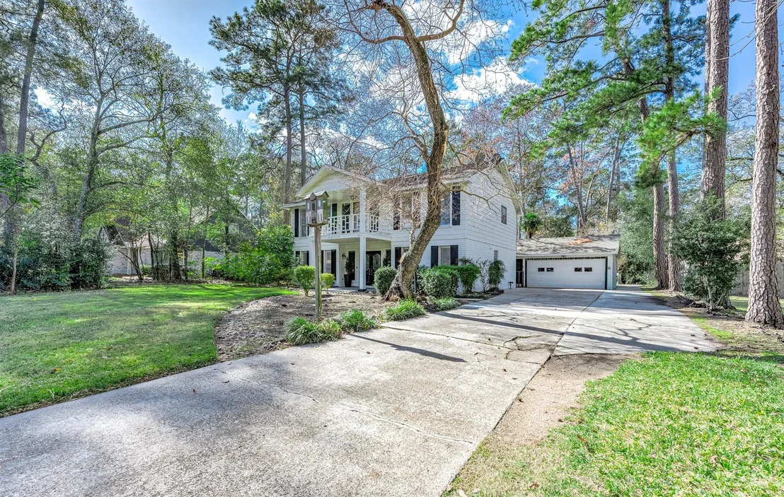 Photo of 26715 Maplewood Drive