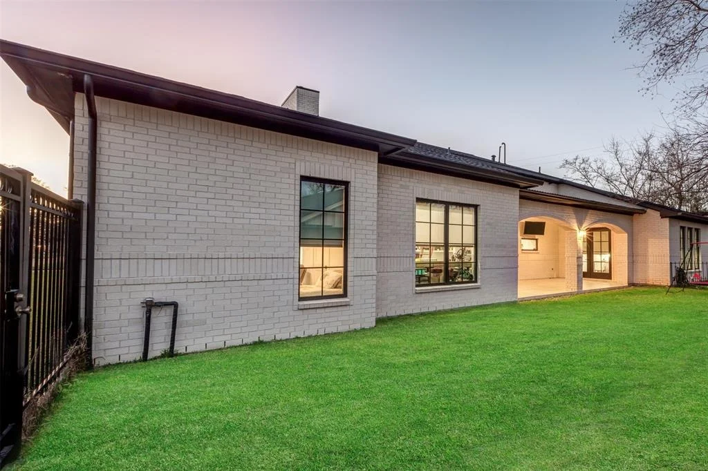 Photo of 1522 Maux Drive