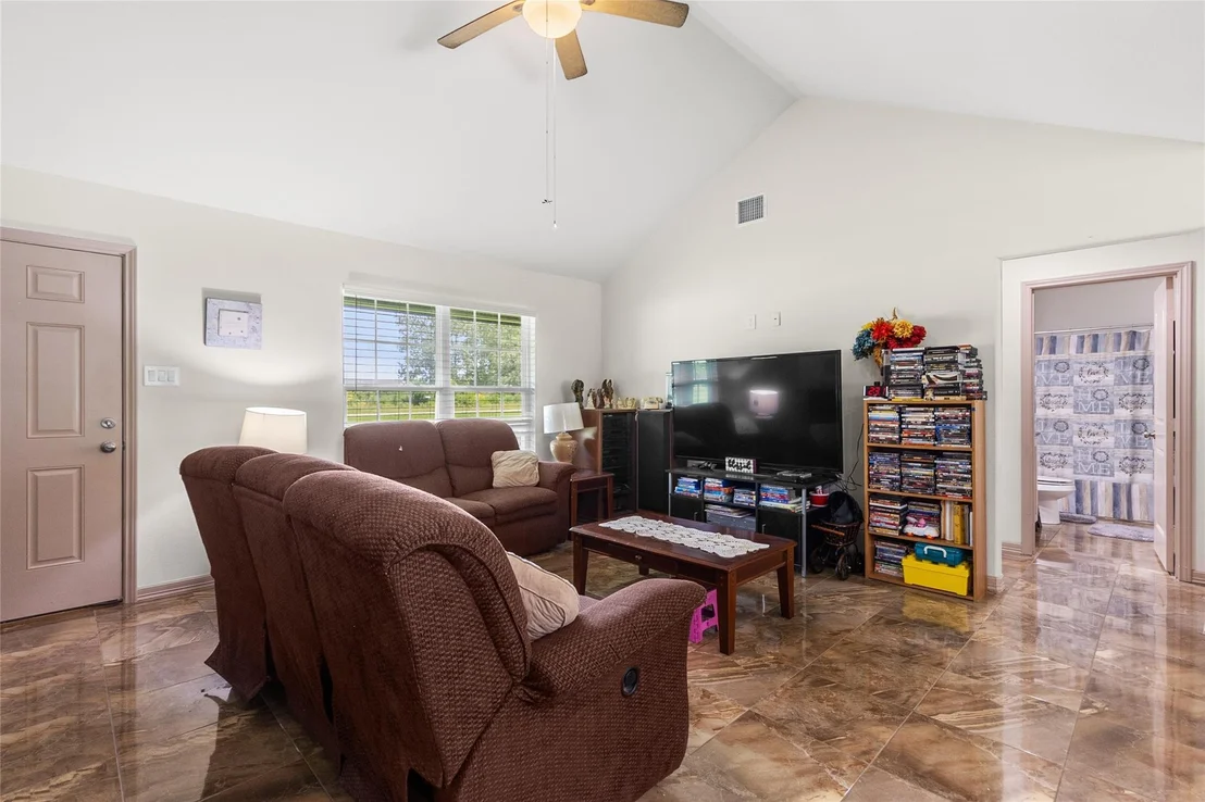 Photo of 1545 County Road 2145