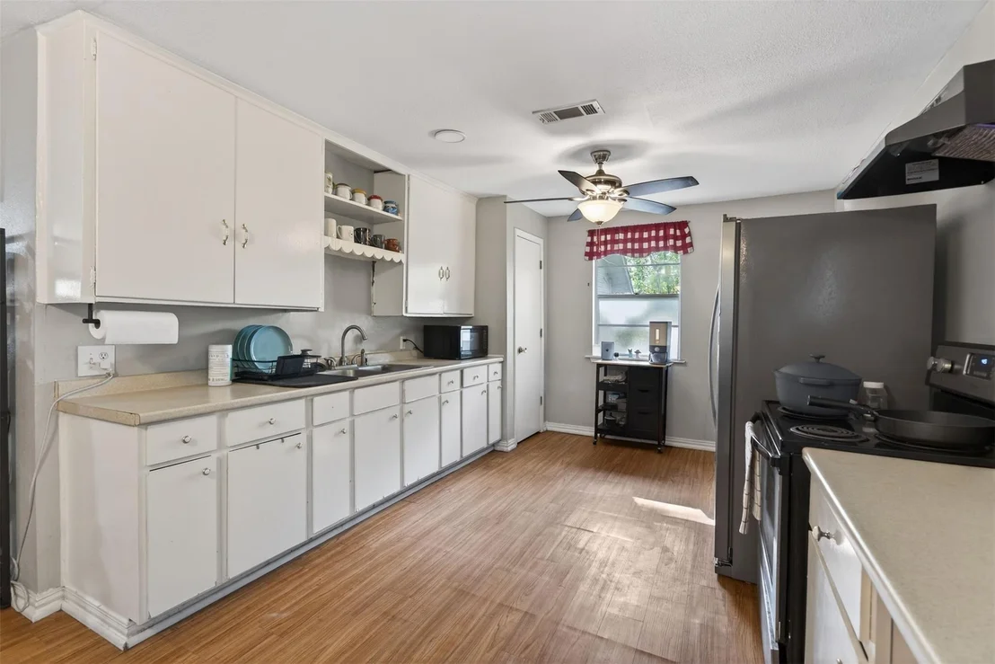 Photo of 15185 Travis Lane