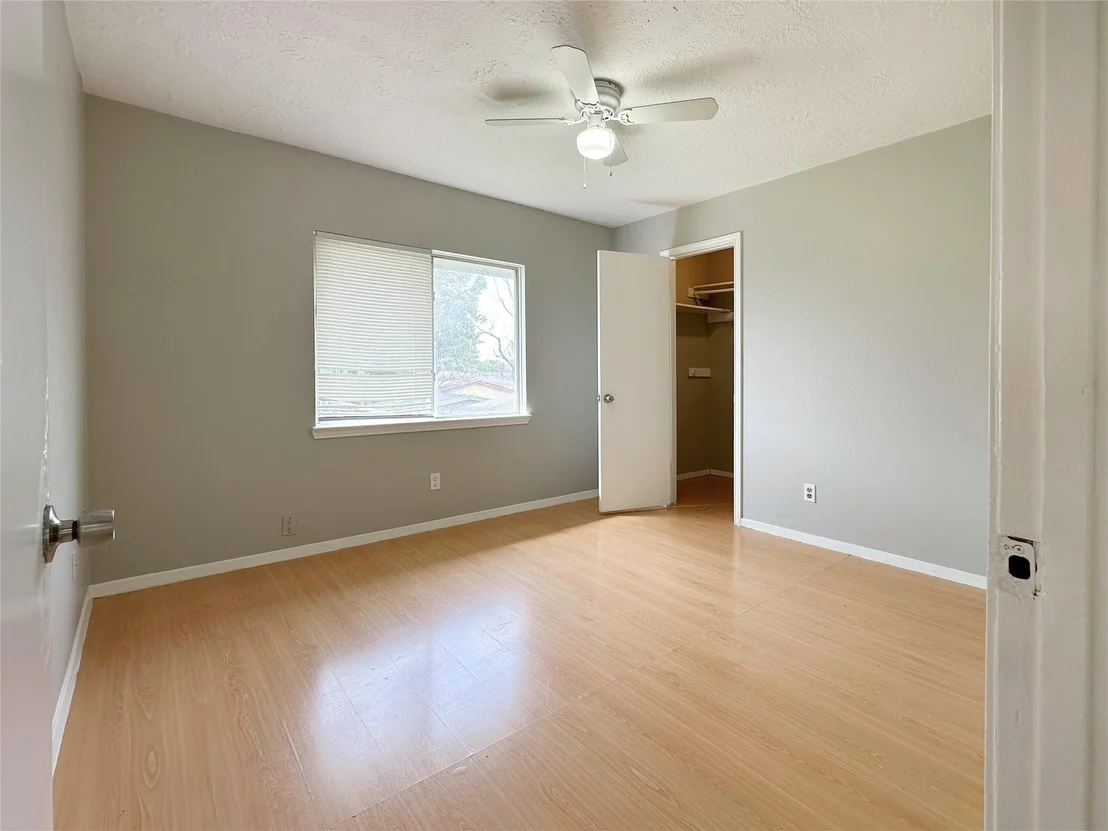 Photo of 7843 Yellow Pine Drive