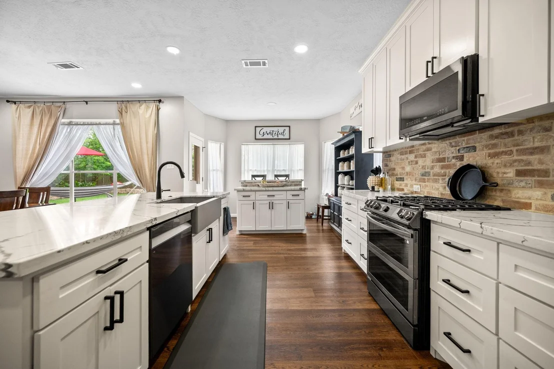 Photo of 814 Legend Spring Drive