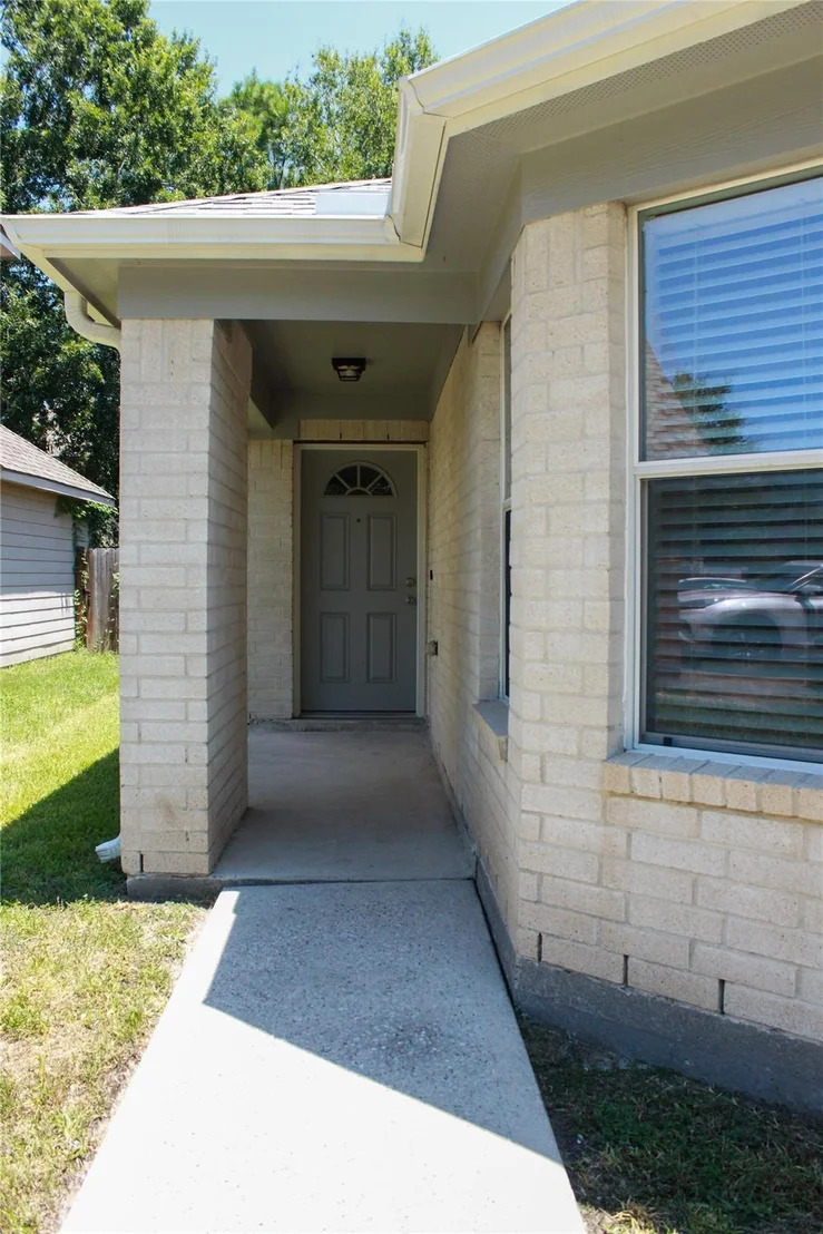 Photo of 16945 Scenic Knoll