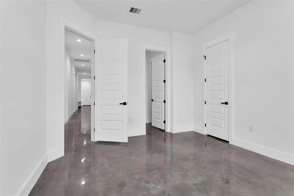 Photo of 80 Quiet Springs Trail