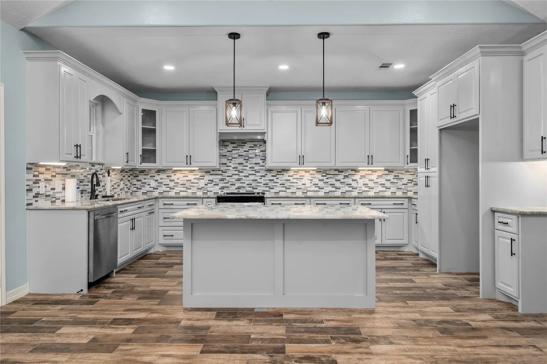 Photo of 600 Olde Oaks Circle