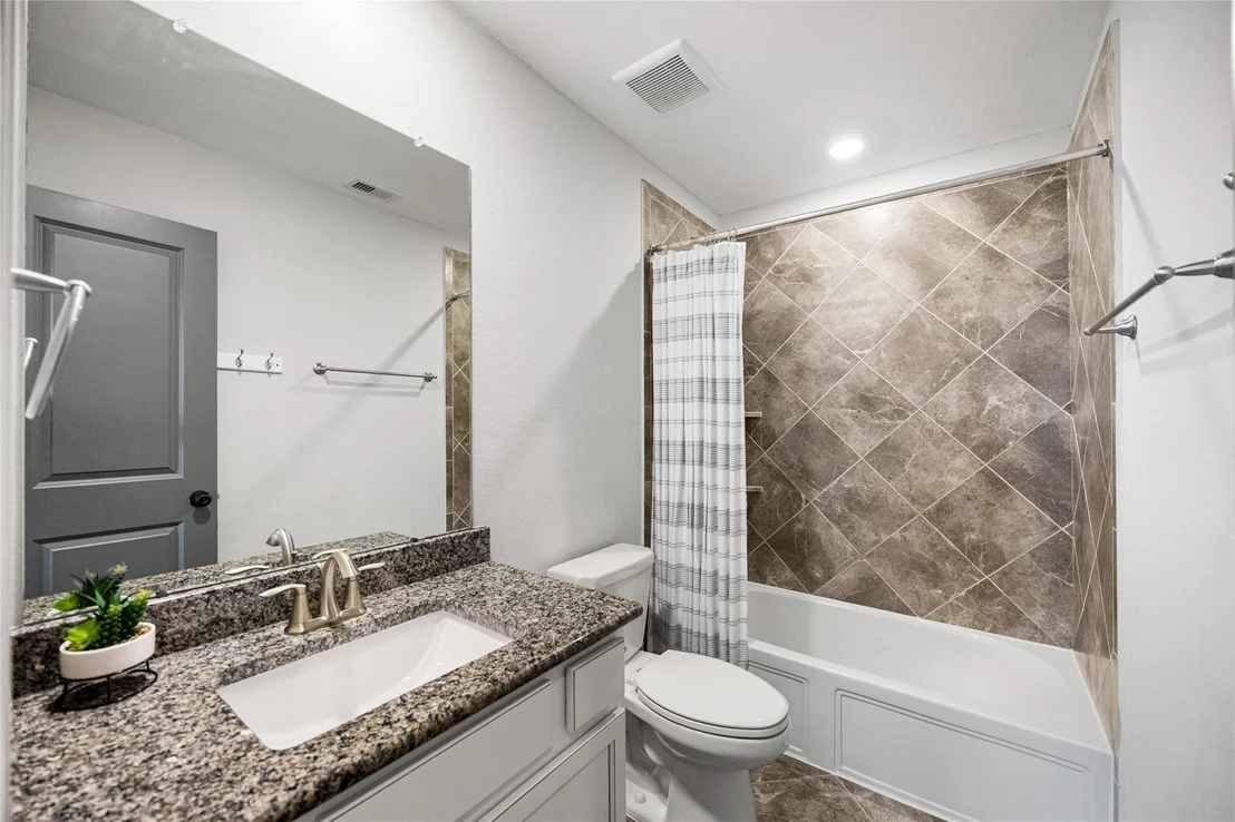 Photo of 4320 Silver Oak Place