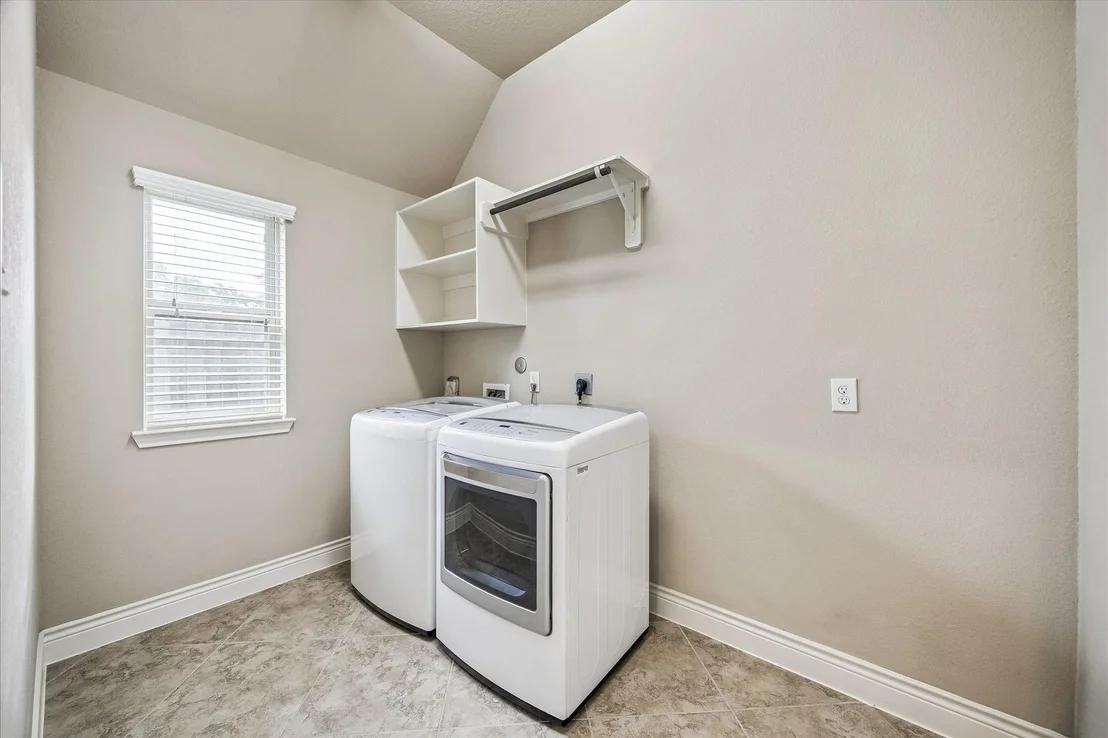 Photo of 18638 Roslyn Springs Drive