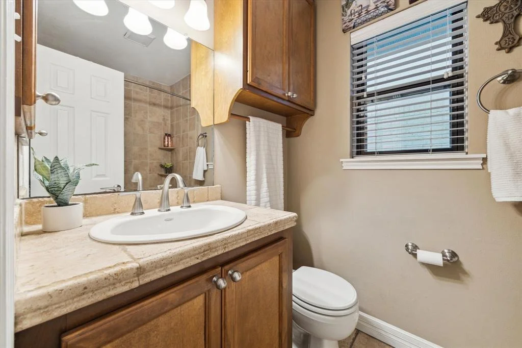 Photo of 5911 Hewitt Drive