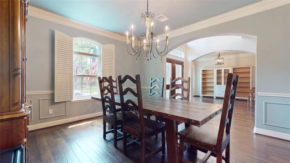 Photo of 1323 Hillside Forest Drive