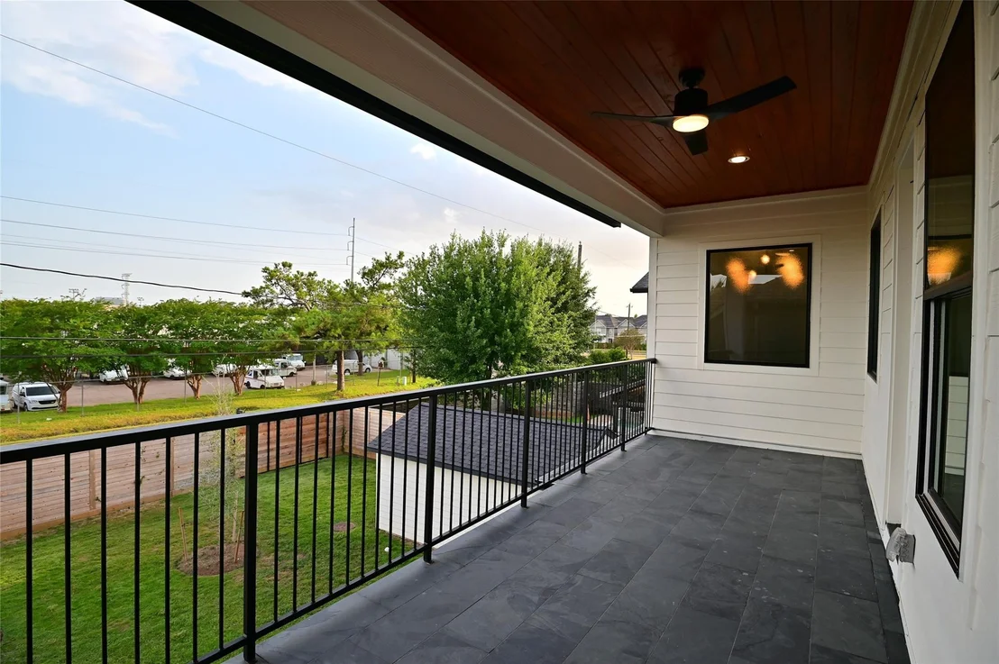 Photo of 1733 Du Barry Lane