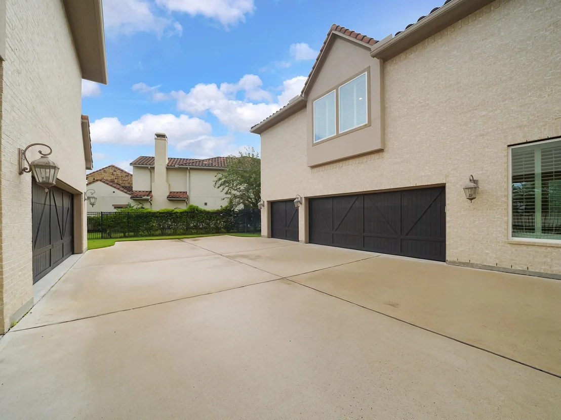 Photo of 5506 Fleming Rock Lane