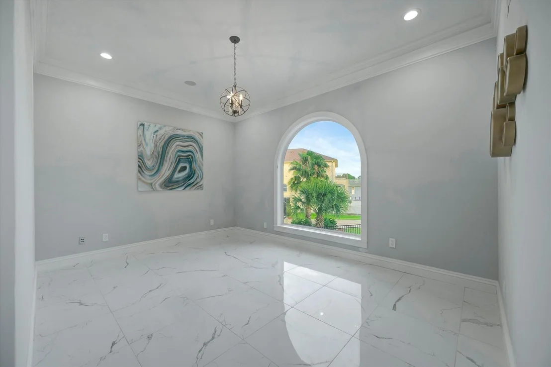 Photo of 2240 Marina Way