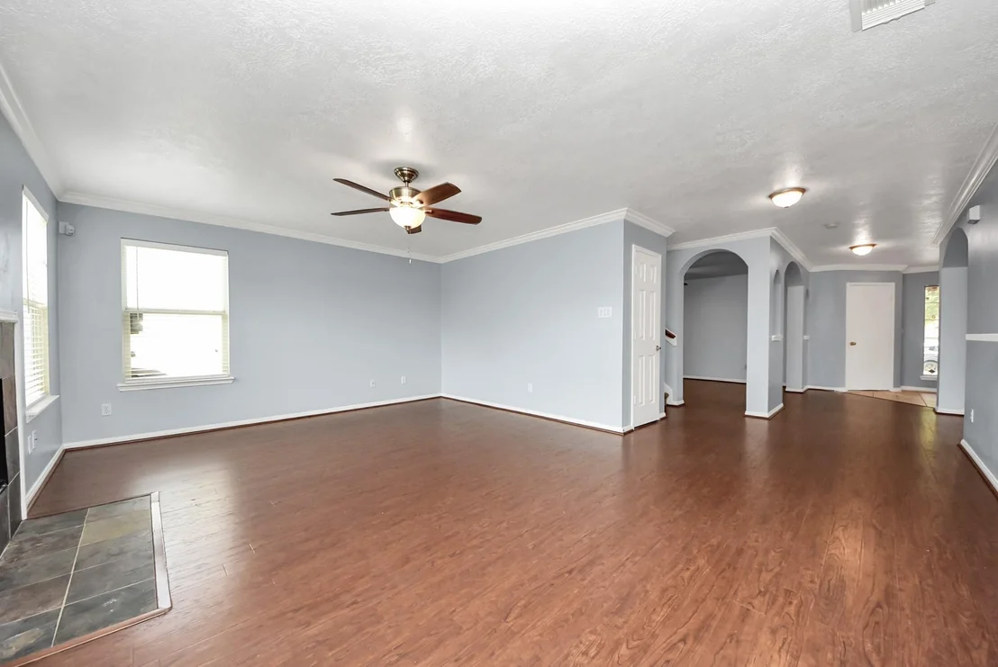 Photo of 7238 Foxshadows Lane