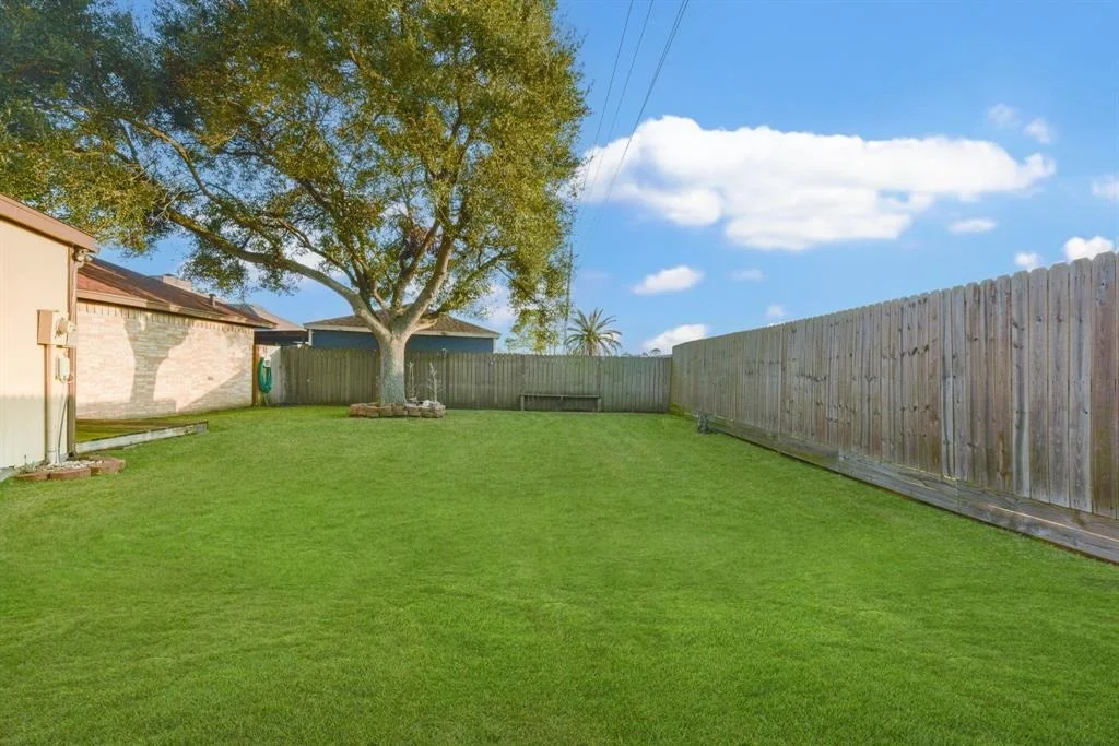 Photo of 405 Valley Brook Drive