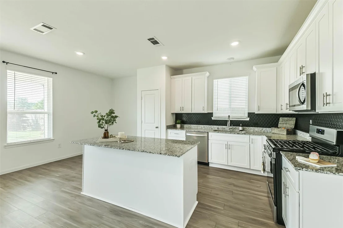 Photo of 25631 Balsamroot Drive
