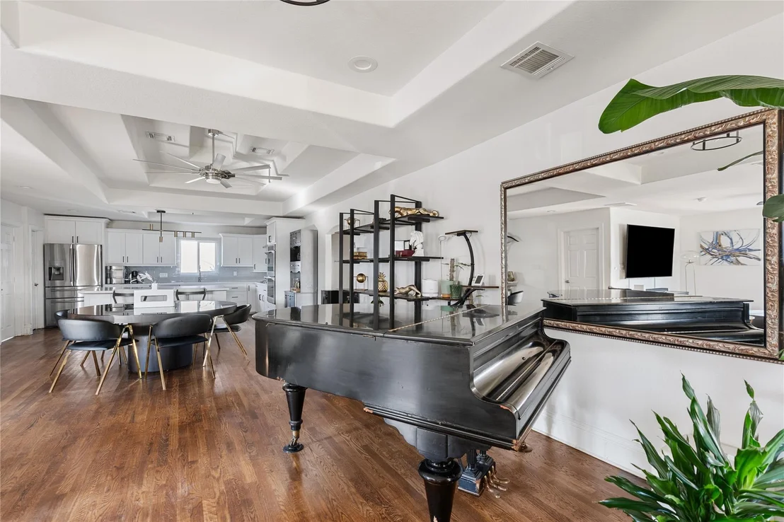 Photo of 4522 Randwick Drive