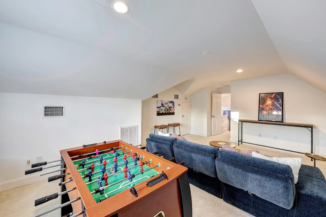 Photo of 4028 Riley Street