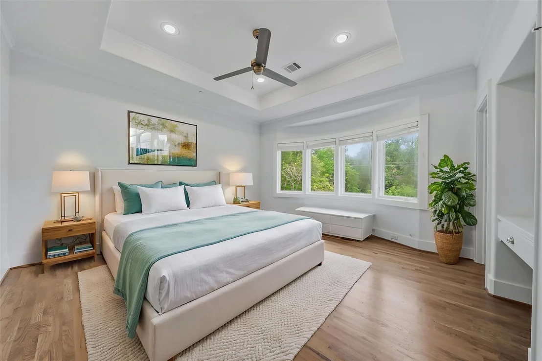 Photo of 11714 Memorial Drive