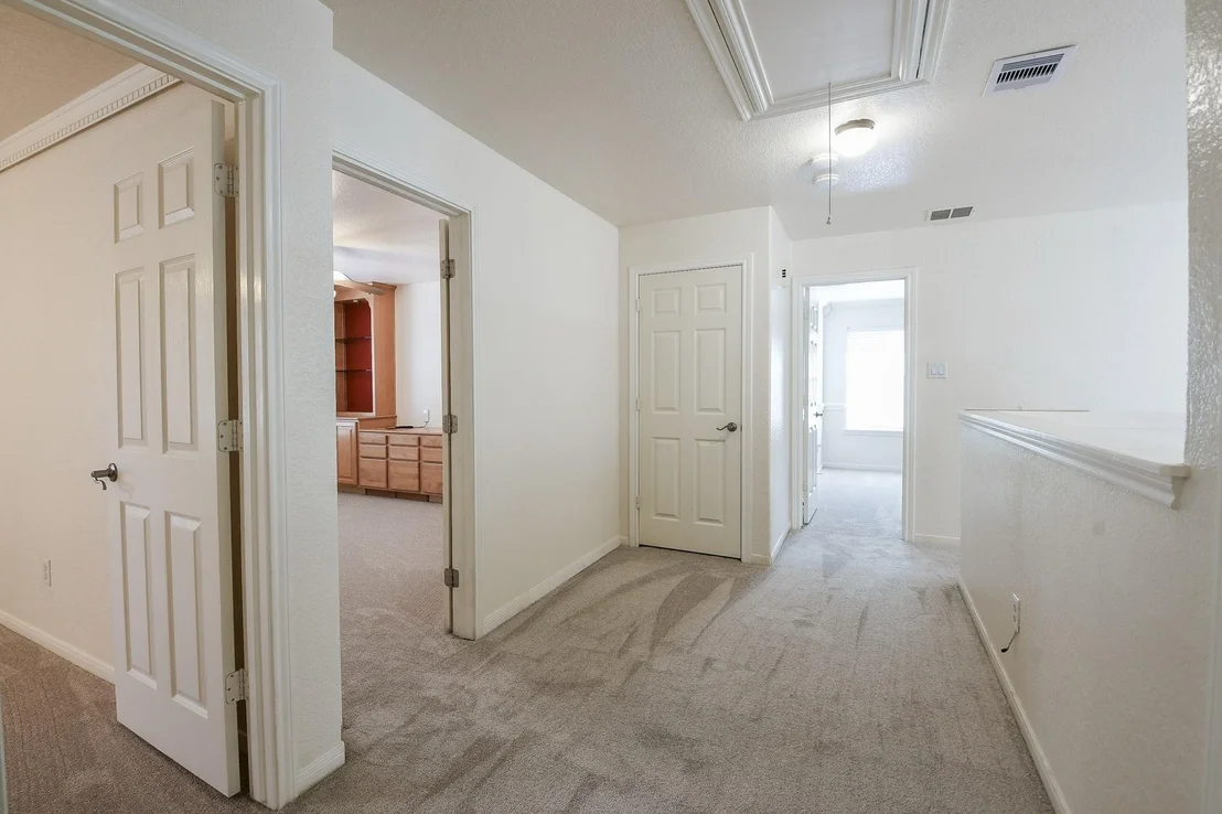 Photo of 251 N Wimberly Way