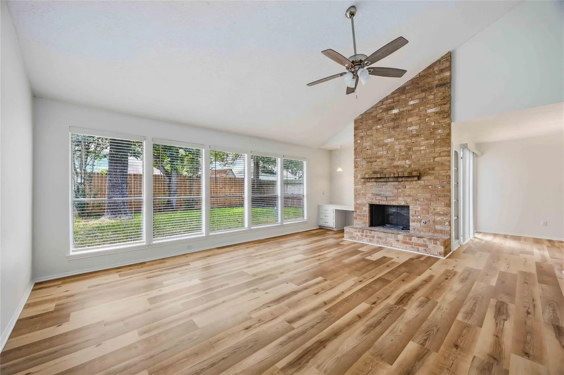 Photo of 1002 Oxborough Drive