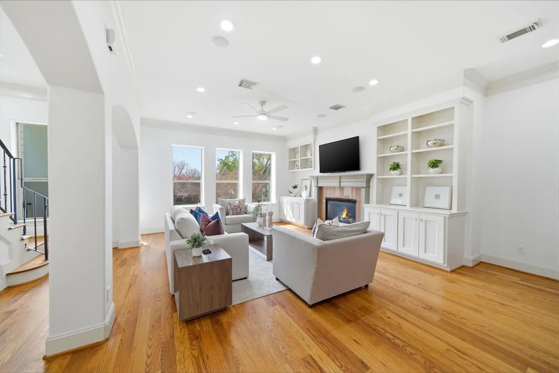 Photo of 4740 Banning Drive