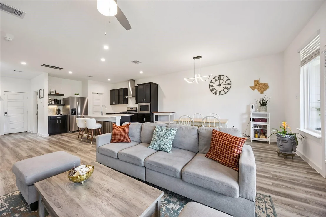 Photo of 3215 Creston Gate Drive