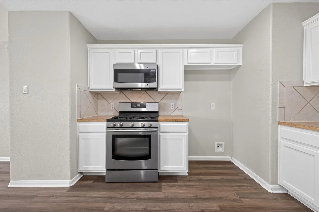 Photo of 3219 Watercliff Court