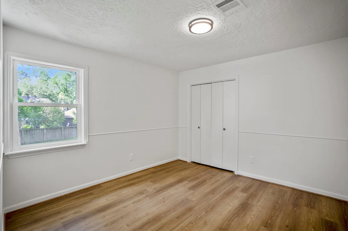Photo of 6303 Larkmount Drive