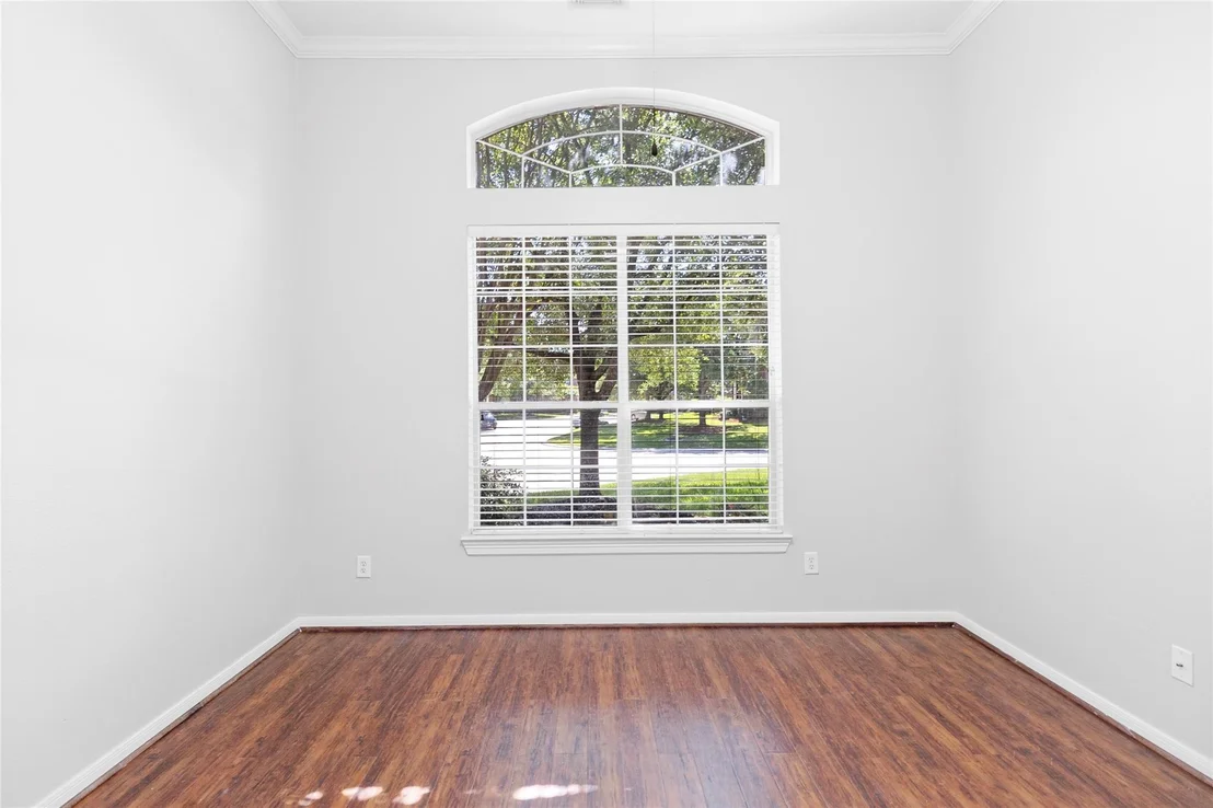 Photo of 24923 Pikecrest Drive