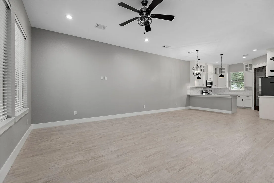 Photo of 13222 Doral Circle