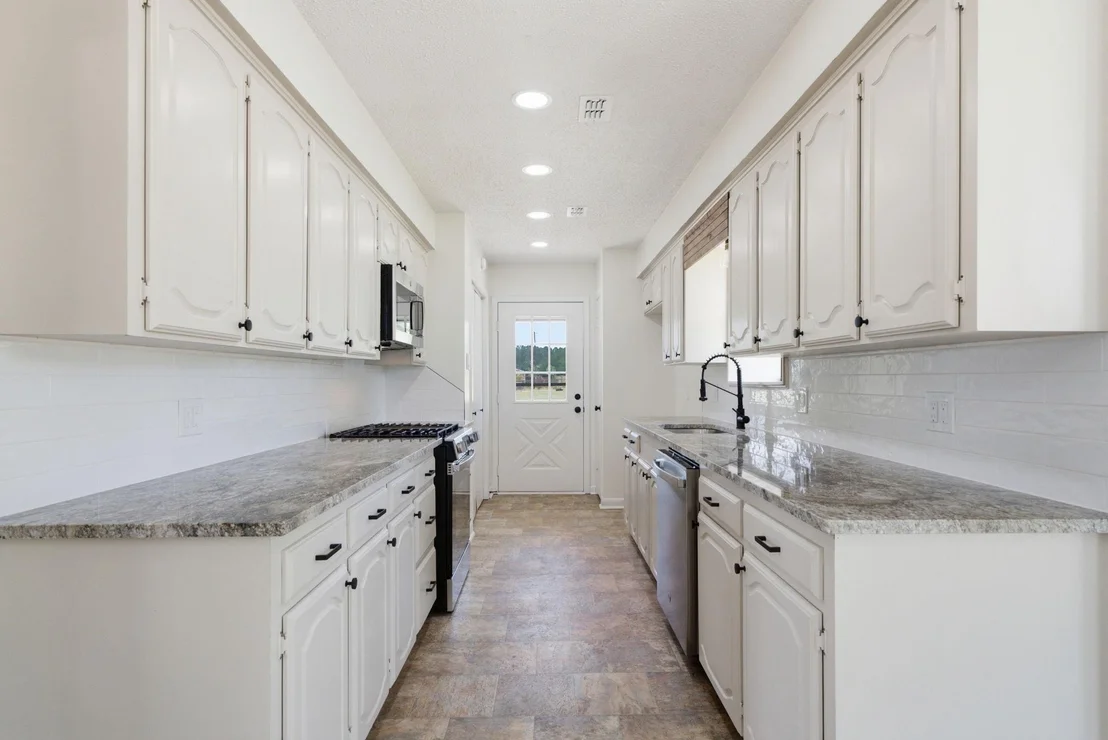Photo of 931 Private Road 5140
