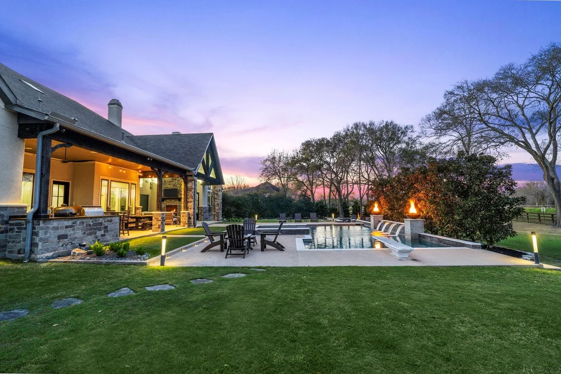 Photo of 3235 Ginter Lane