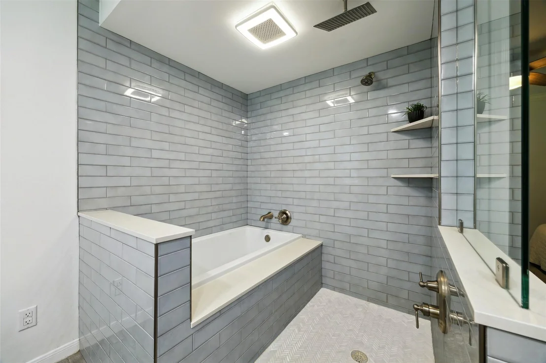 Photo of 2523 Moss Hill Drive