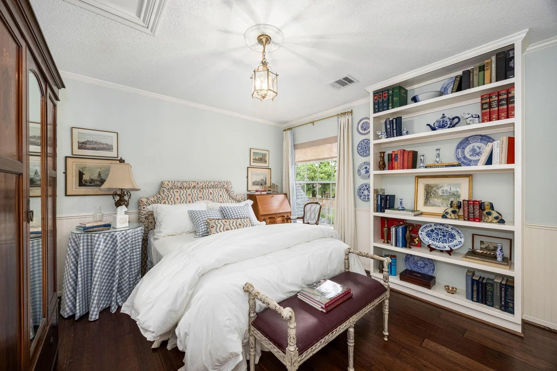 Photo of 1107 Rosemeadow Drive