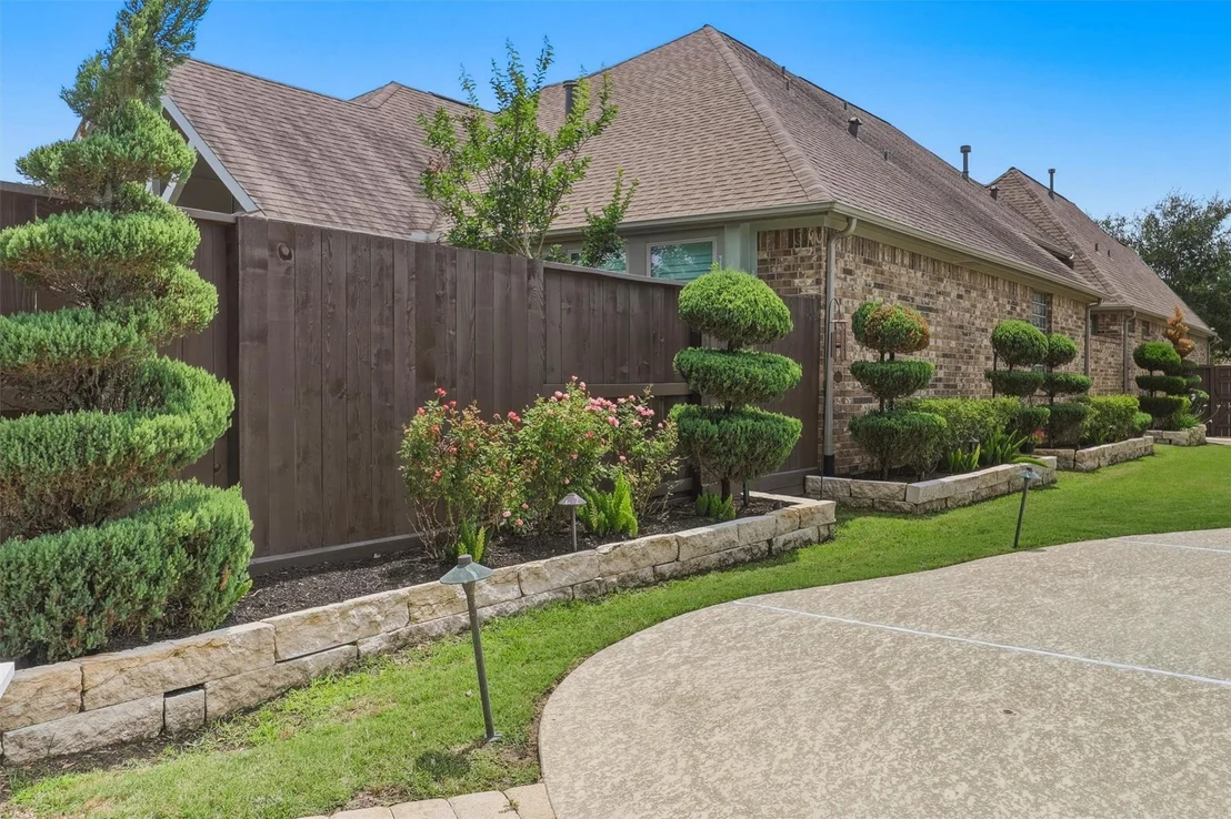 Photo of 6710 Pioneer Trail