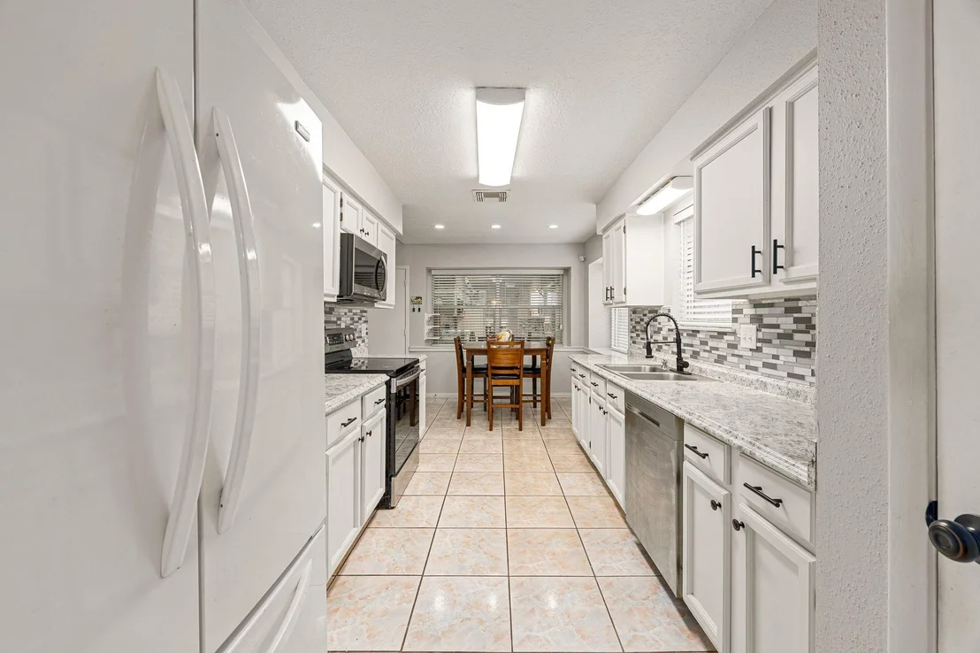 Photo of 1343 Somercotes Lane