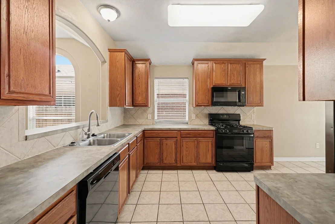 Photo of 3223 Stoneydale Lane