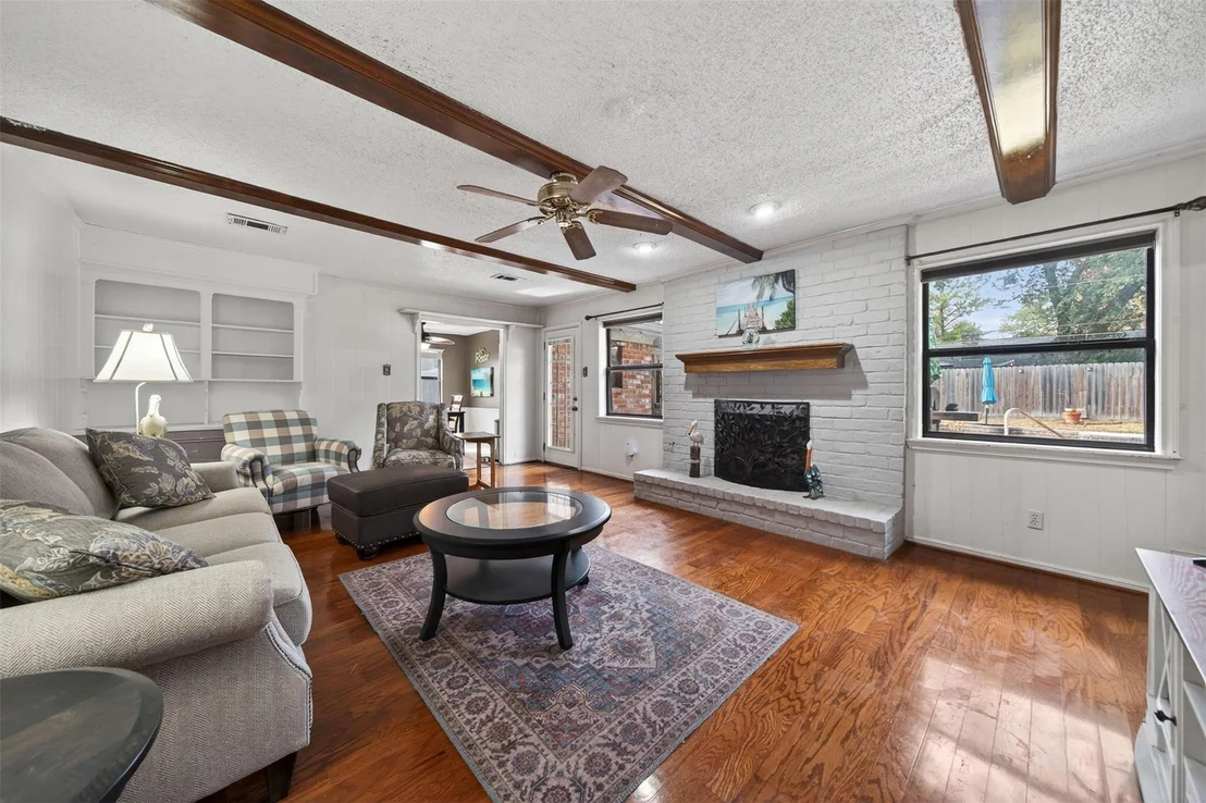 Photo of 5934 Theall Road