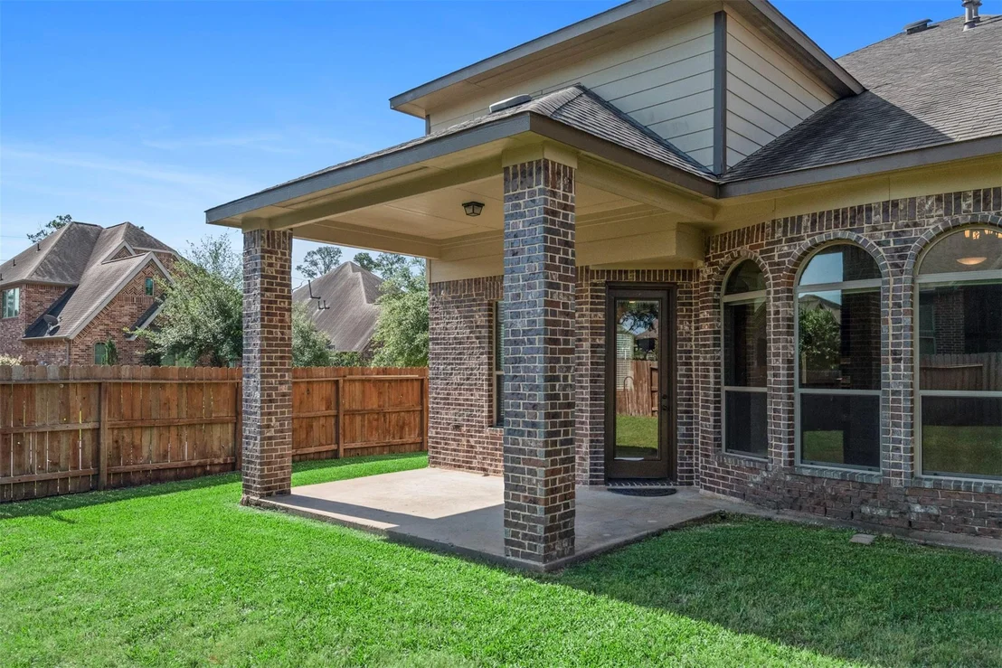 Photo of 1715 Laremont Bend Drive