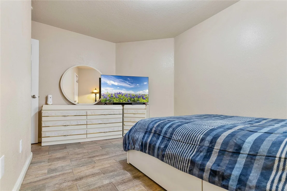 Photo of 11031 Bauer Elm Street