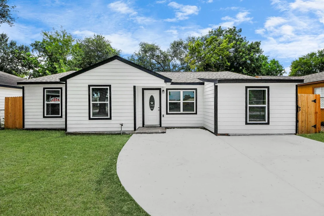 Photo of 10118 Cathedral Drive