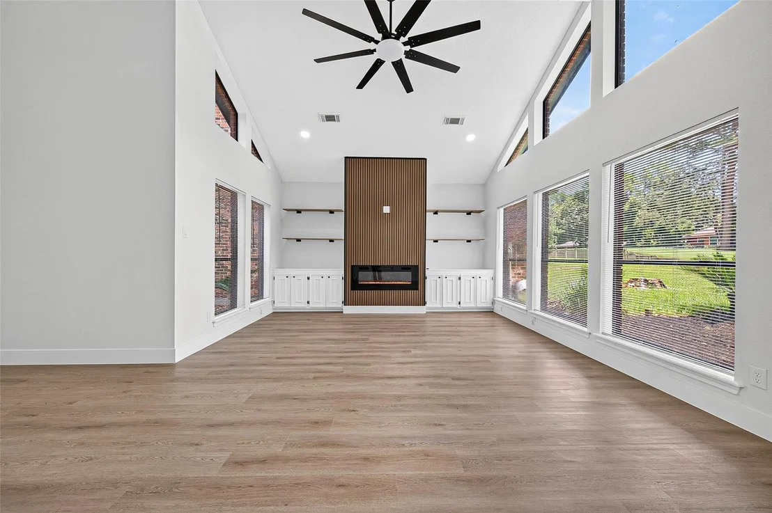 Photo of 3354 Torrey Pines Drive