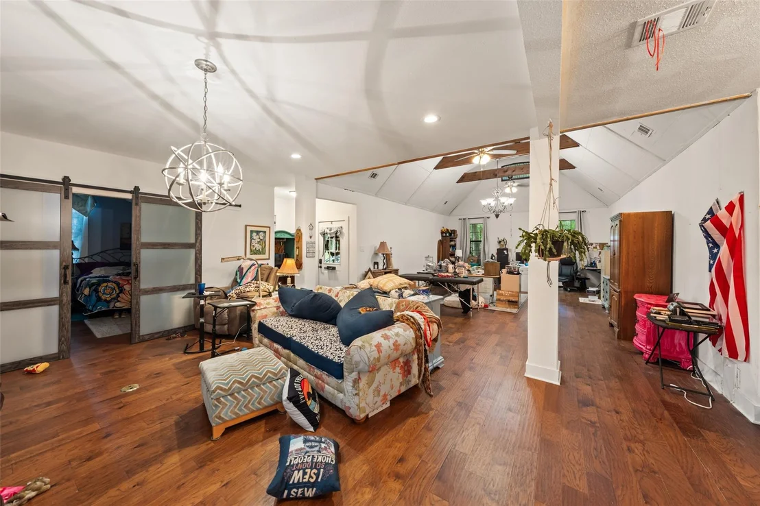 Photo of 2319 Creekleaf Road