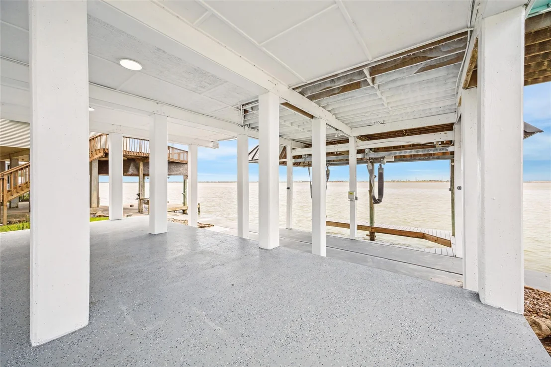 Photo of 1322 Outrigger