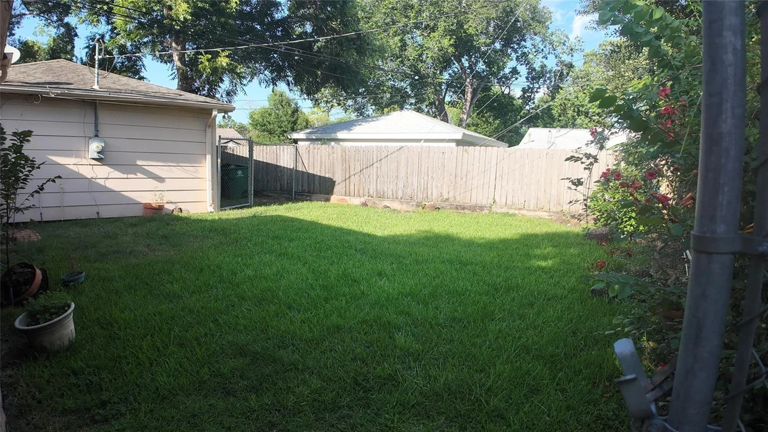 Photo of 11003 Renwick Drive