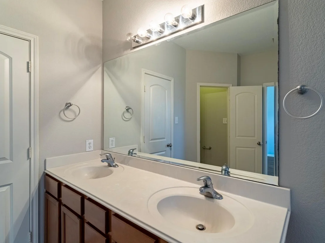 Photo of 6030 Starbrook Creek Drive