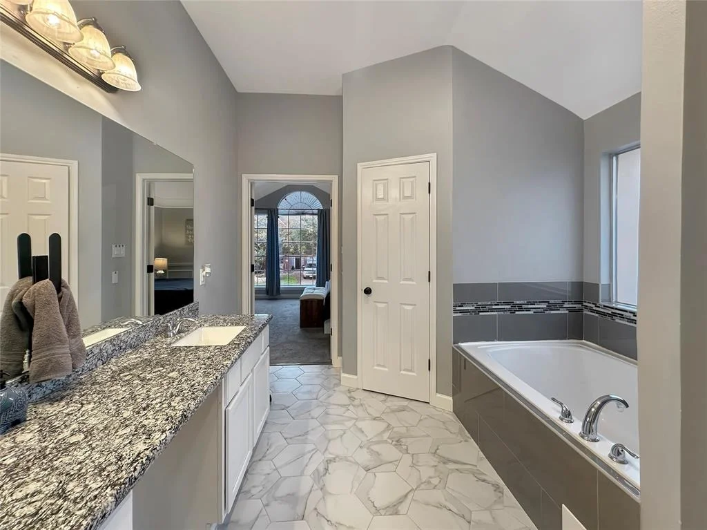 Photo of 23935 Scrivener Lane