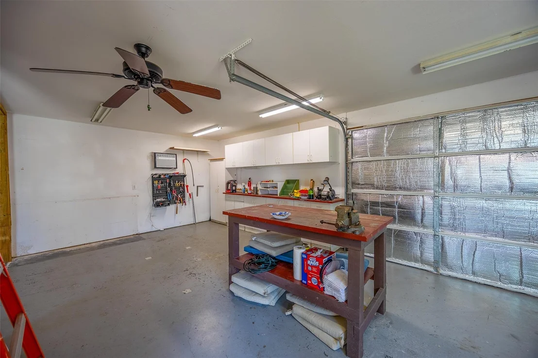 Photo of 2701 Bluebonnet Boulevard