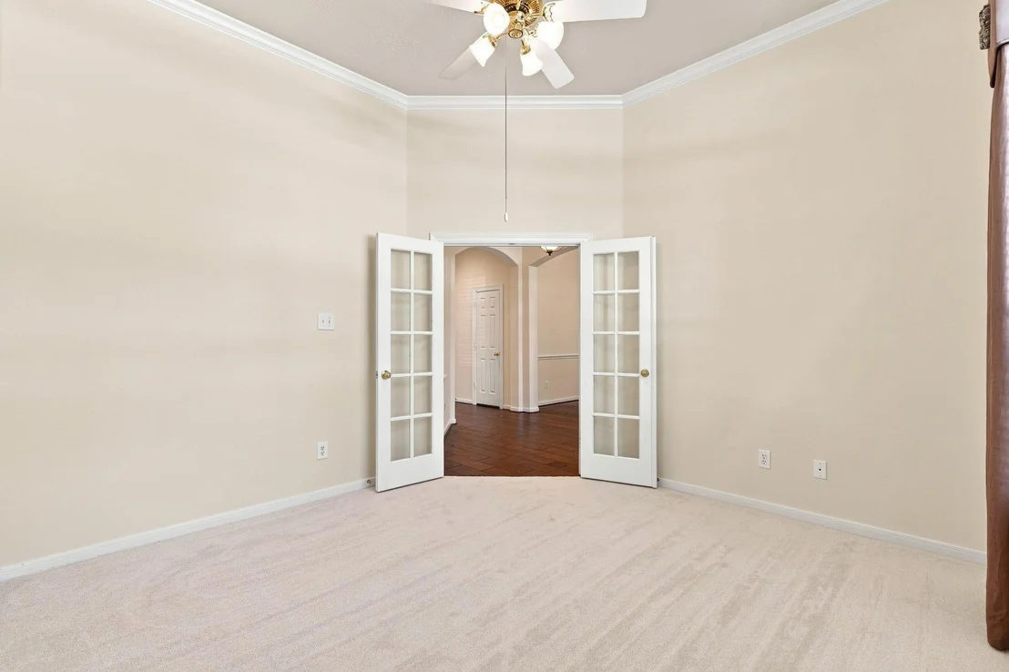Photo of 6127 Merry Pine Court
